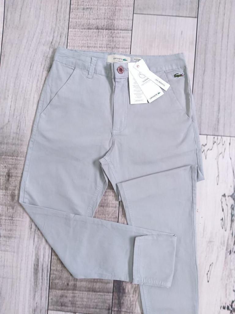 Calça Lacoste de Sarja Stretch Slim Fit - Cinza