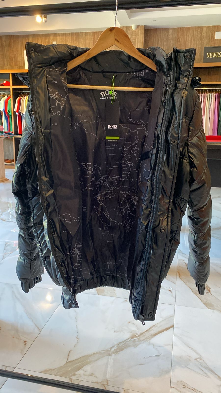 Jaqueta Puffer Boss - Unlimited The World